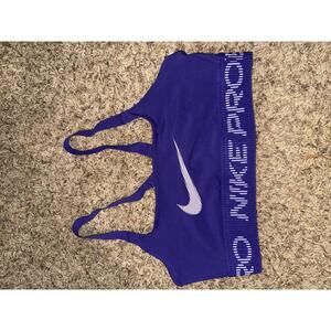 Nike Pro Women's Light-Support Non-Padded Sports Bra Sample